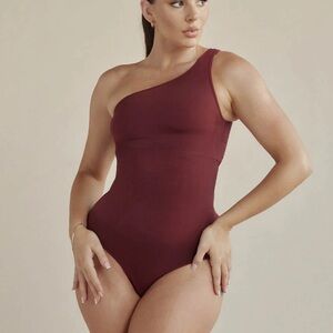 Pinsy, One Shoulder Butter Sculpt® Seamless Shapewear Bodysuit